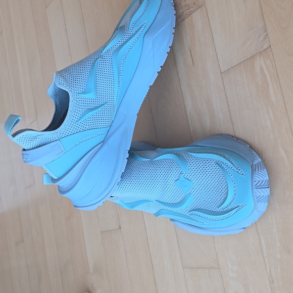 FENDI Men Mesh Shoes - Picture 2 of 9